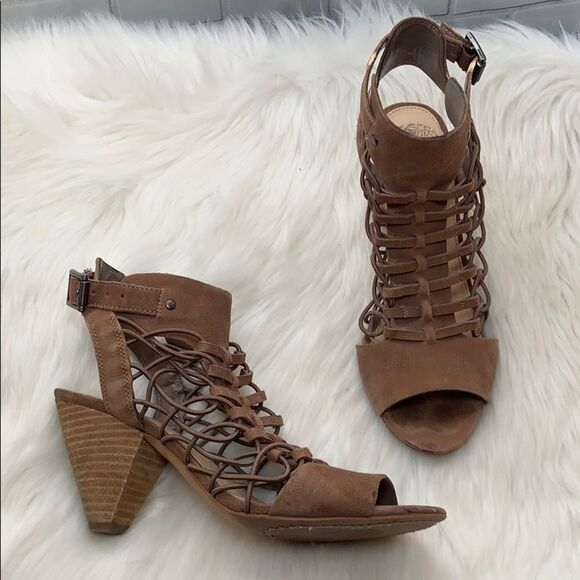 Vince Camuto Strappy Ankle Wrap Sandals Size 38/8 - Picture 1 of 6